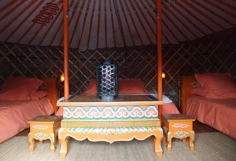 Отель Domaine Du Grand Cellier Insolite En Savoie