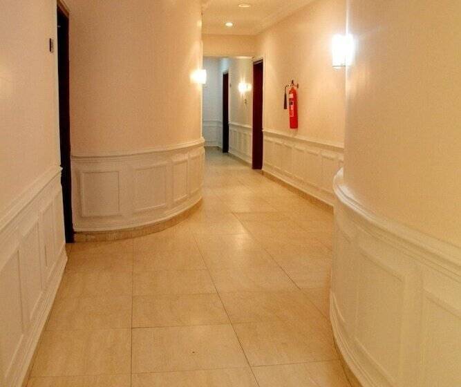 Queensgate Continental Hotel And Suites