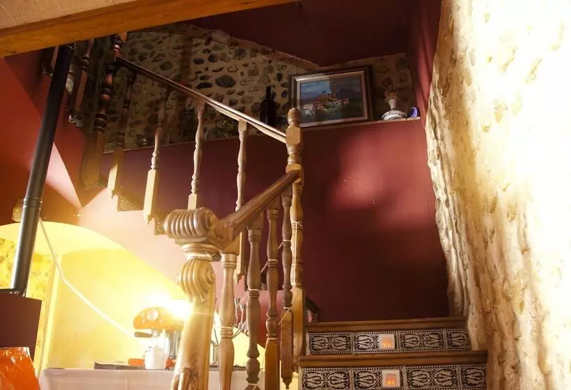 ホテル Rural Barranc De L ínfern