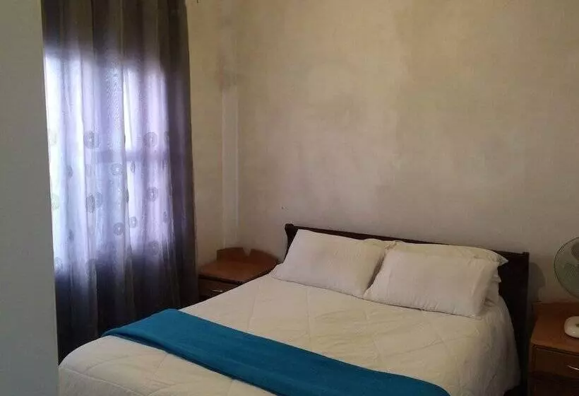 پانسیون Gunhill Guest House
