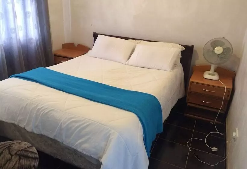 پانسیون Gunhill Guest House
