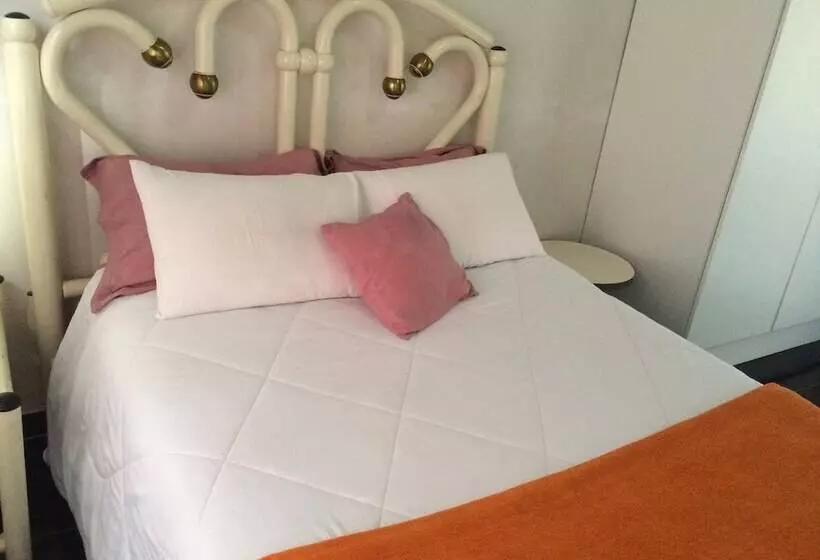 پانسیون Gunhill Guest House