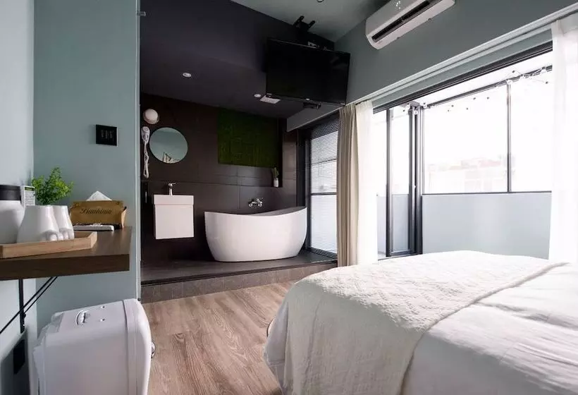 پانسیون Leo111/yan Cheng Pier 2