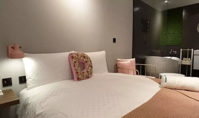 پانسیون Leo111/yan Cheng Pier 2