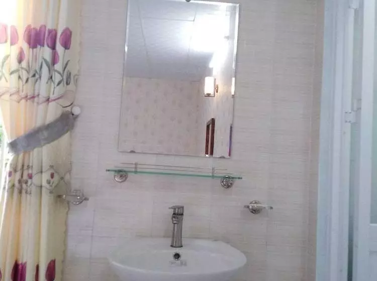 پانسیون Nga Thinh Guesthouse