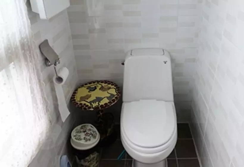 Majatalo Pongdang Guesthouse