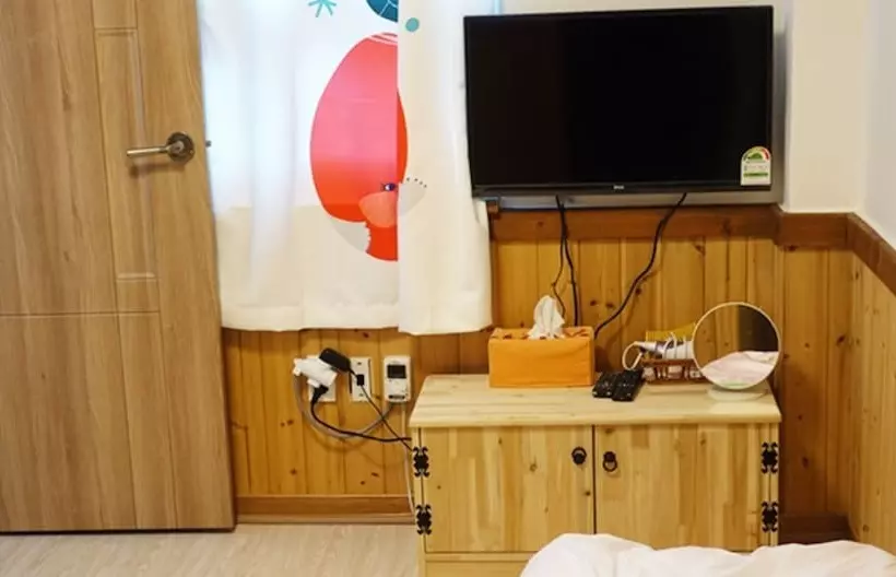 Majatalo Pongdang Guesthouse