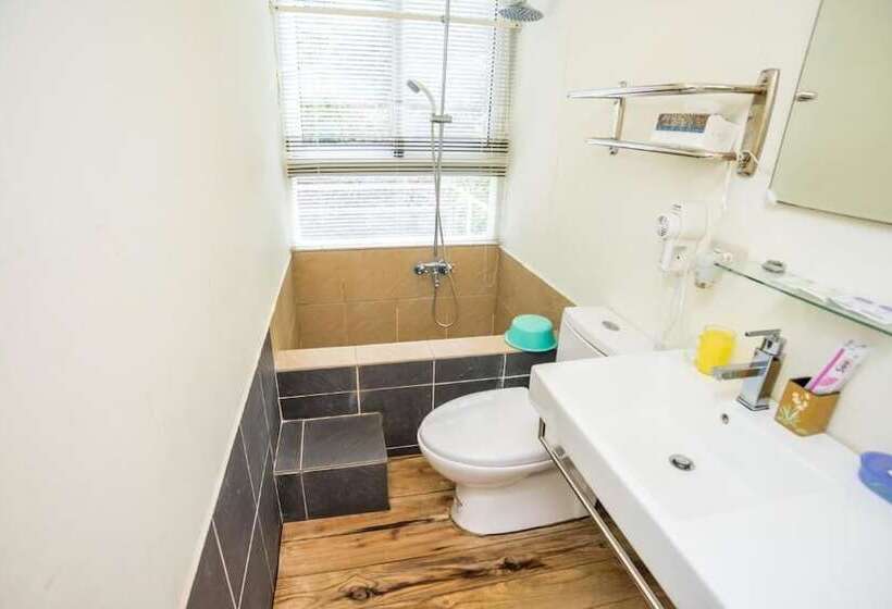 پانسیون The Rippling Vale Masion Of Hot Spring