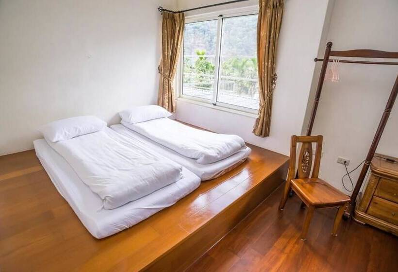 پانسیون The Rippling Vale Masion Of Hot Spring