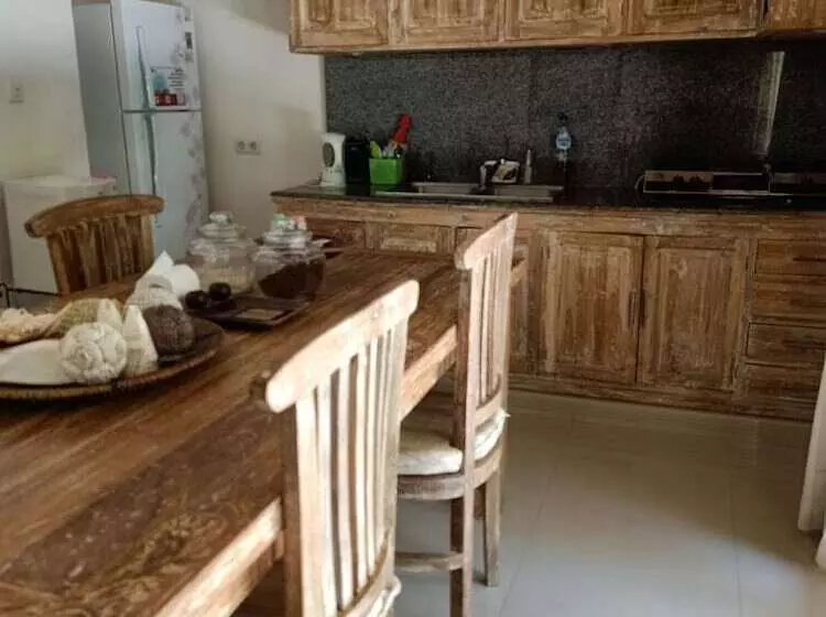 Vila Bukit Sari