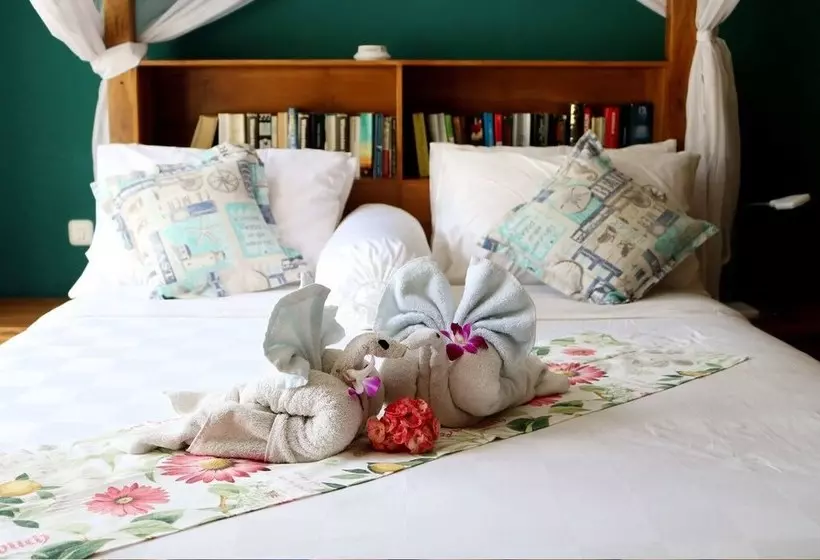 تختخواب و صبحانه Villa Pantai Lovina