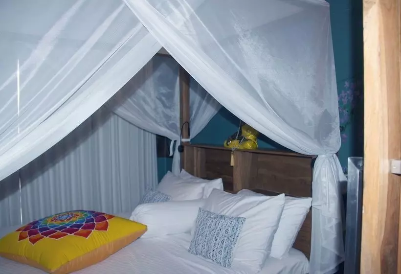 تختخواب و صبحانه Villa Pantai Lovina