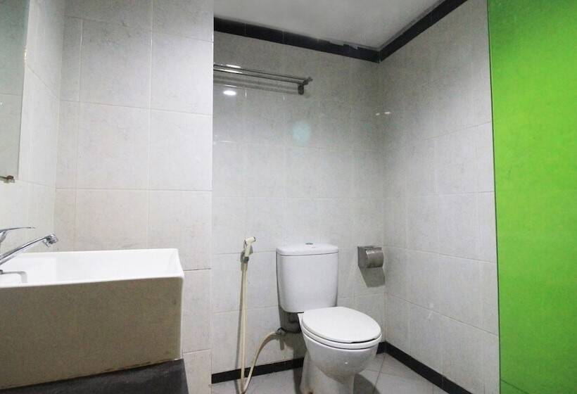 בית מלון כפרי Oyo 1367 Damon Butik