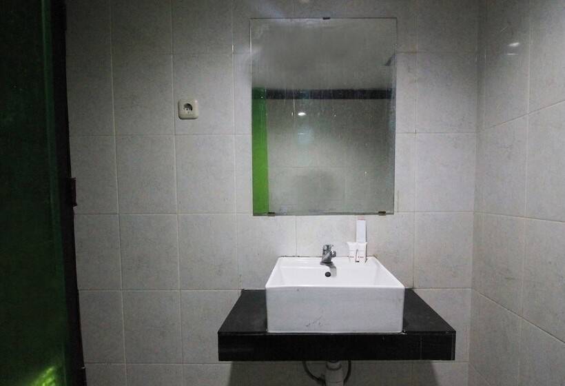 בית מלון כפרי Oyo 1367 Damon Butik