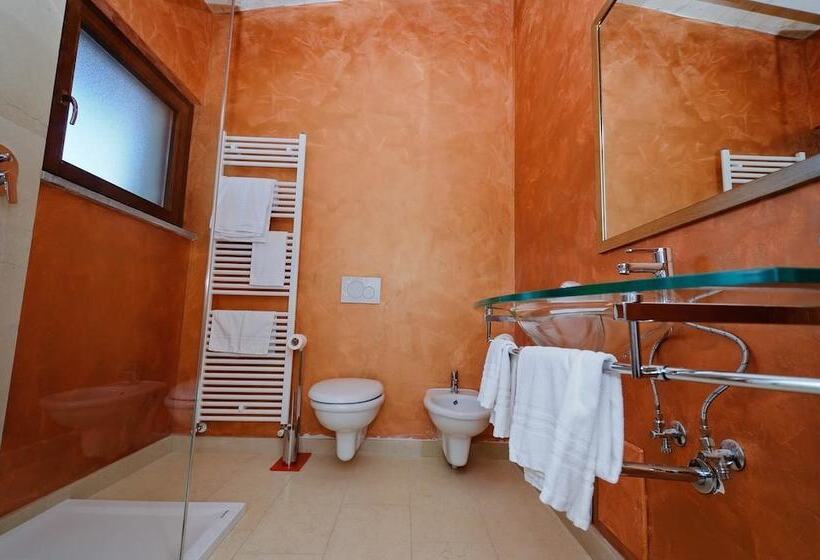 فندق ريفى Tenuta Variselle