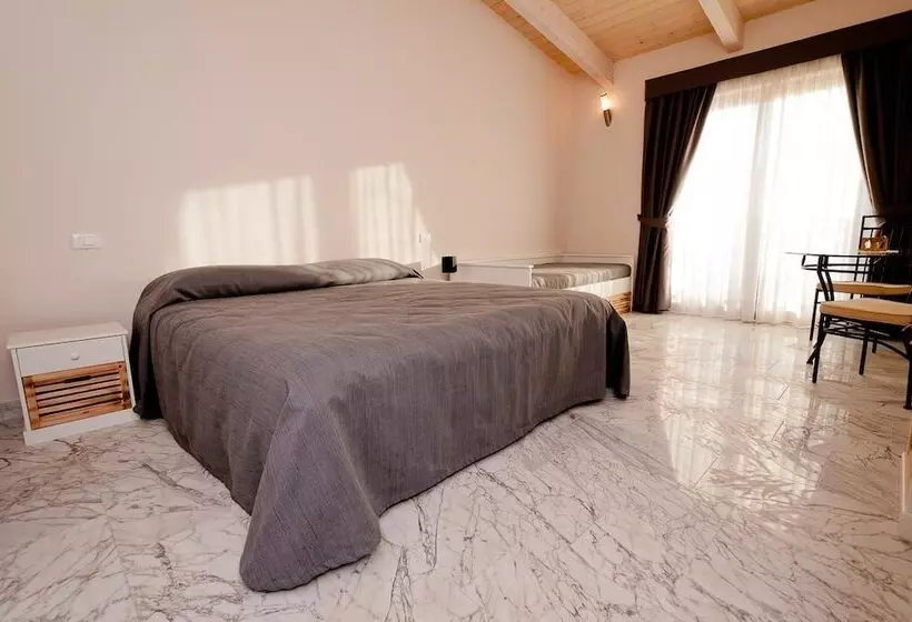 Maaseutuhotelli Tenuta Variselle