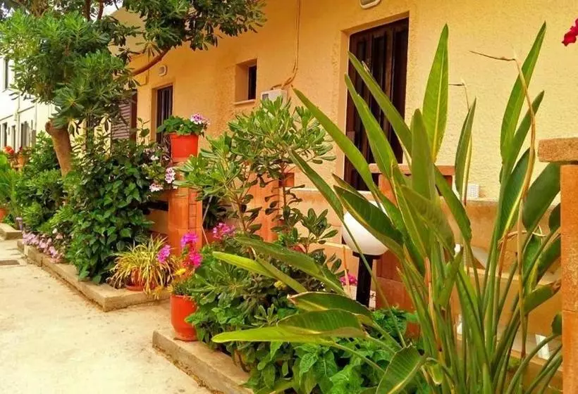 Hotelli Vaso Apartments