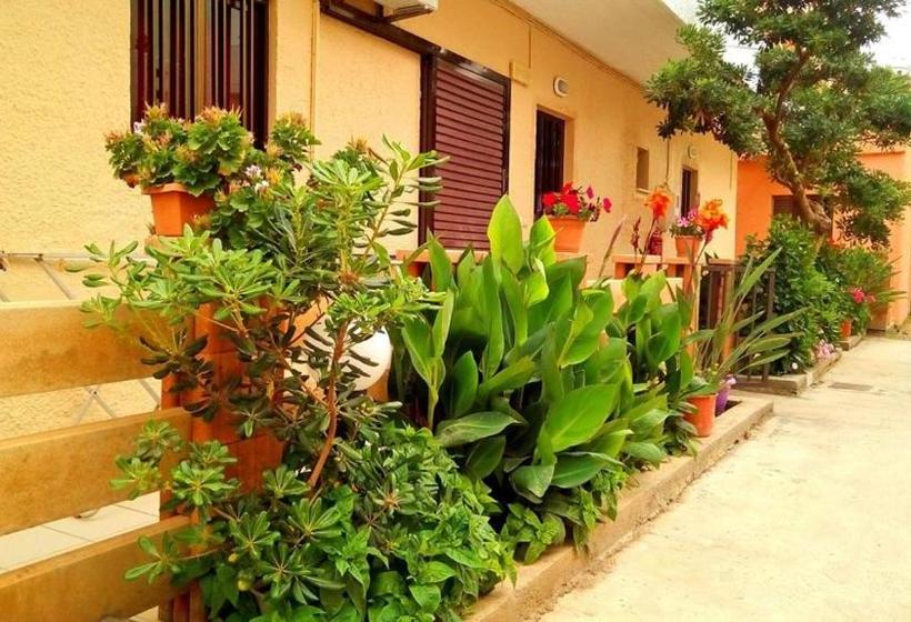 هتل Vaso Apartments