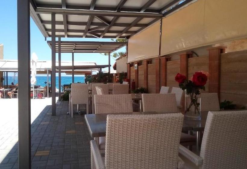 هتل Vaso Apartments