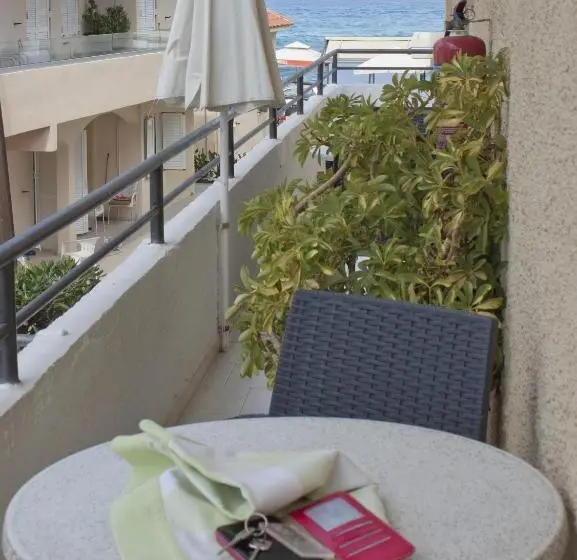 Hotelli Vaso Apartments
