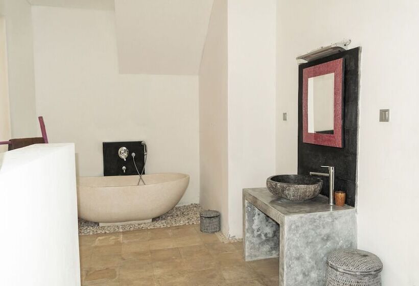 Orchid Paradise Bukit Villa