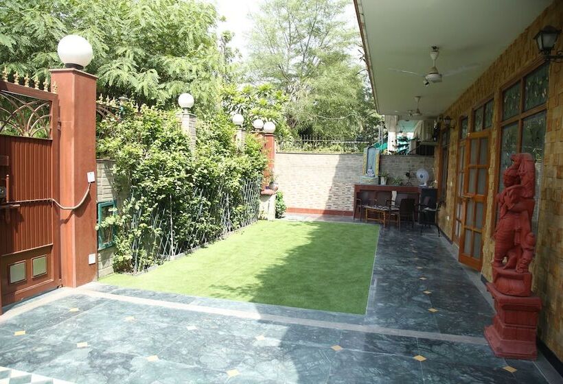 Pensjonat Dev Vatika Home Stay