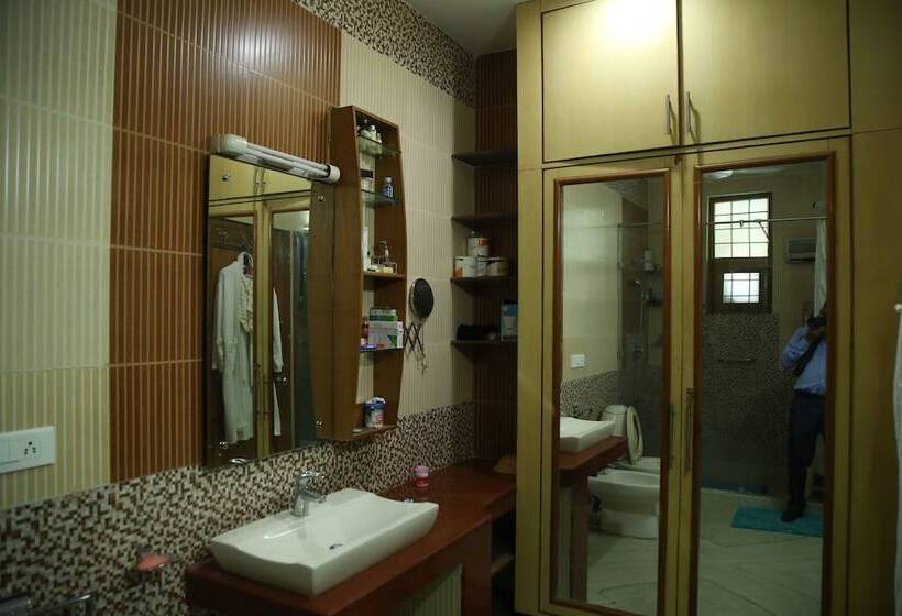 Pensjonat Dev Vatika Home Stay