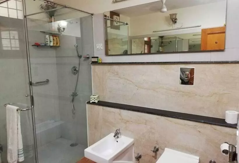 ペンション Dev Vatika Home Stay