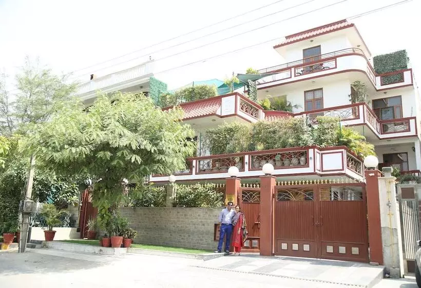 ペンション Dev Vatika Home Stay