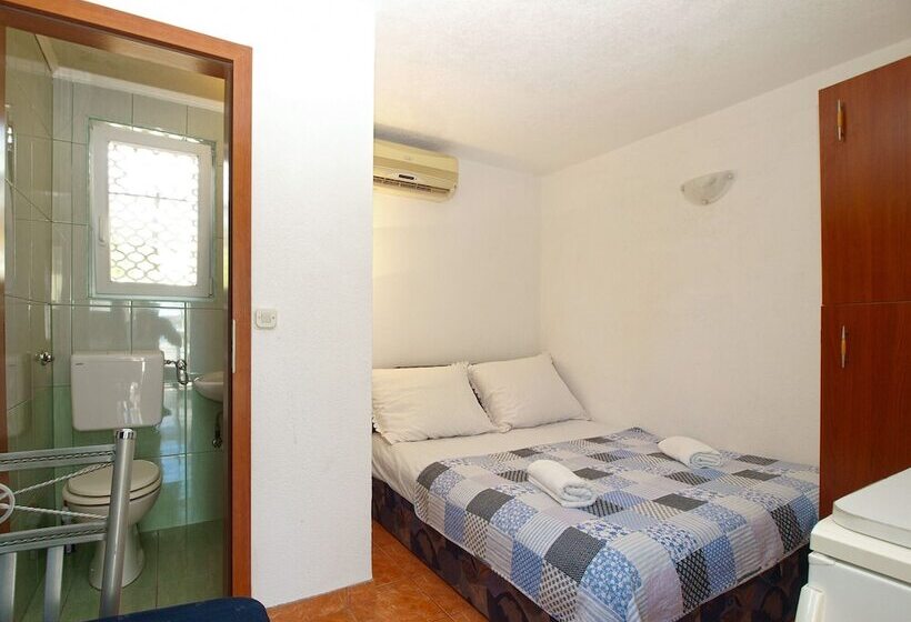 Apartment Lavender 700