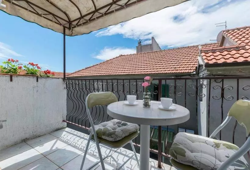 Apartments Miroslava
