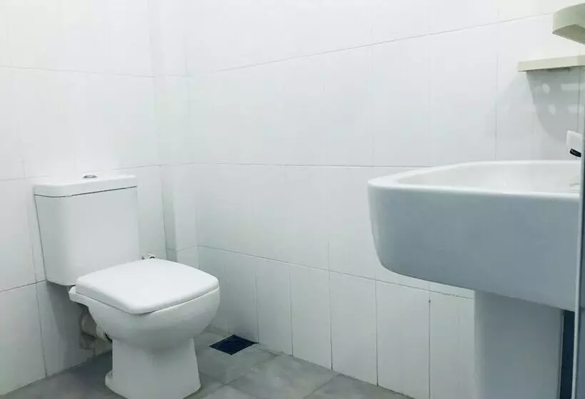 Majatalo The Beach House  Nilaveli