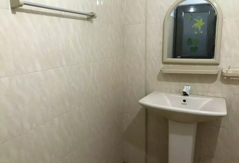 Majatalo The Beach House  Nilaveli