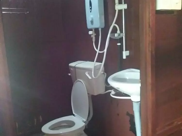 Majatalo Yc Chalet Roomstay Lekir