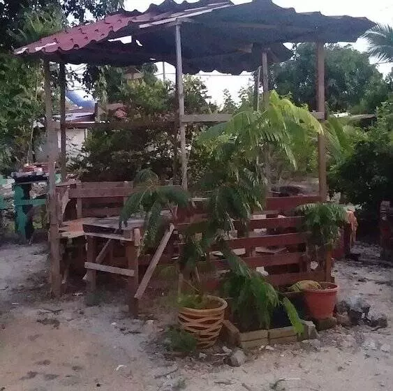 Majatalo Yc Chalet Roomstay Lekir