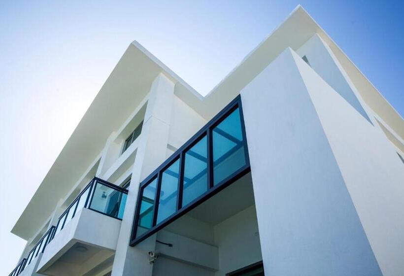 هاستل 墾丁椰林 海灘文旅