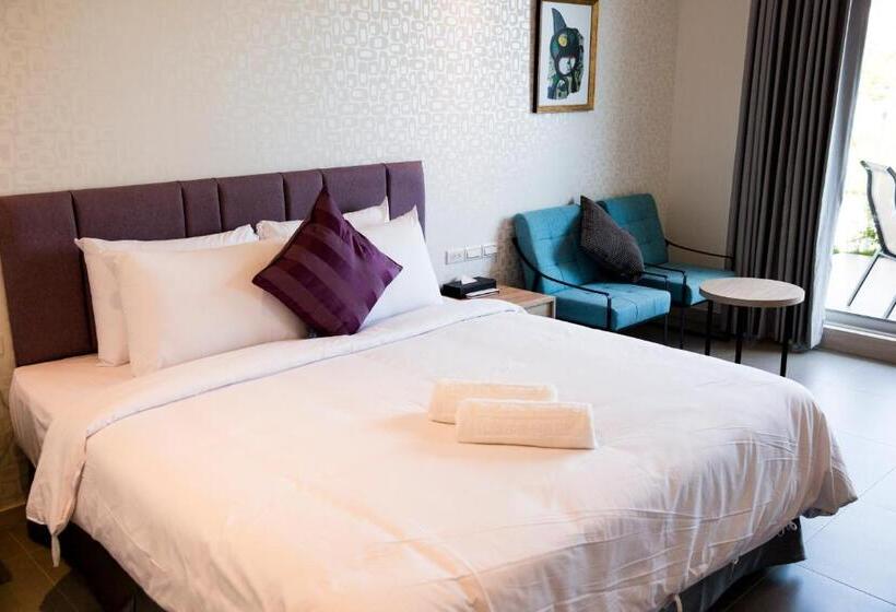 هاستل 墾丁椰林 海灘文旅