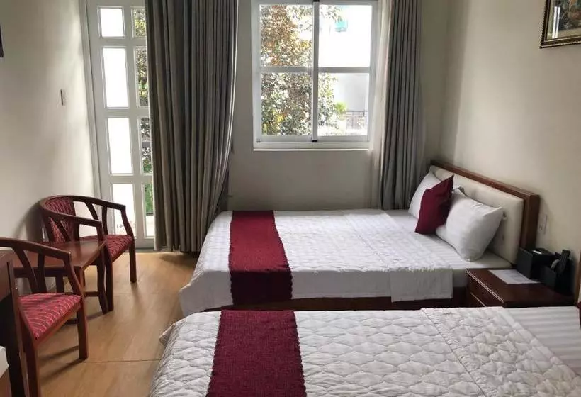 هتل Oyo 697 Cam Ranh  2