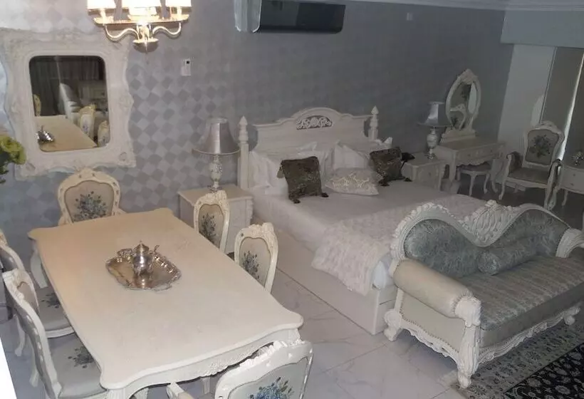 پانسیون Elegant & Exclusive Boutique Guesthouse