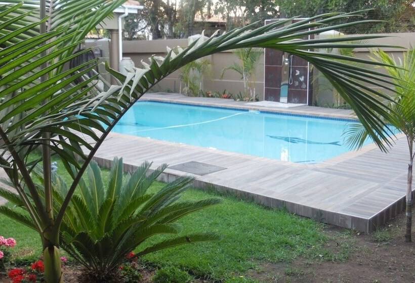 پانسیون Elegant & Exclusive Boutique Guesthouse