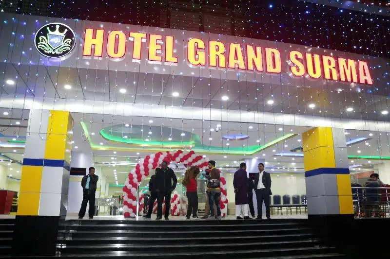 هتل Grand Surma