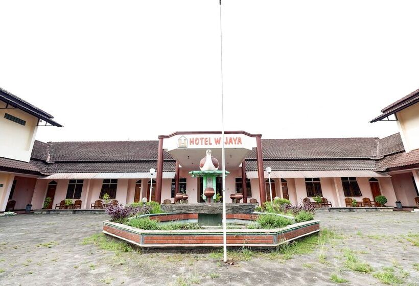 فندق Oyo 2495 Wijaya