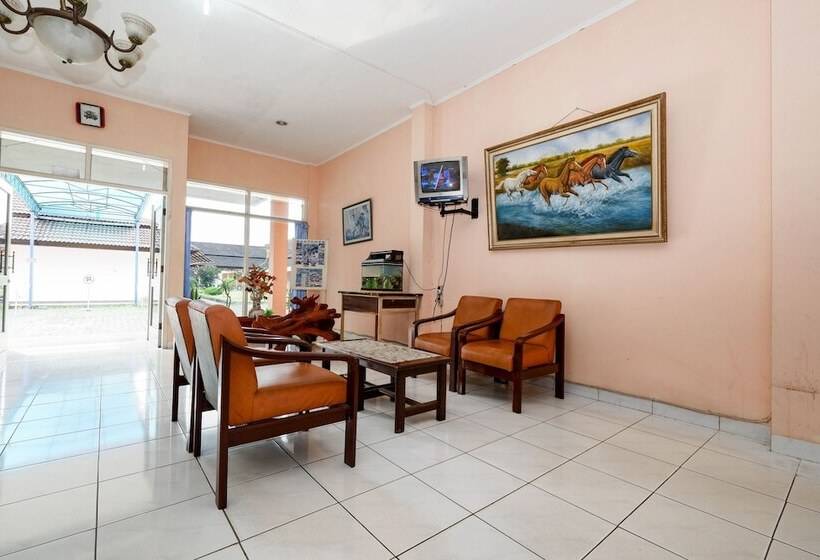 فندق Oyo 2495 Wijaya