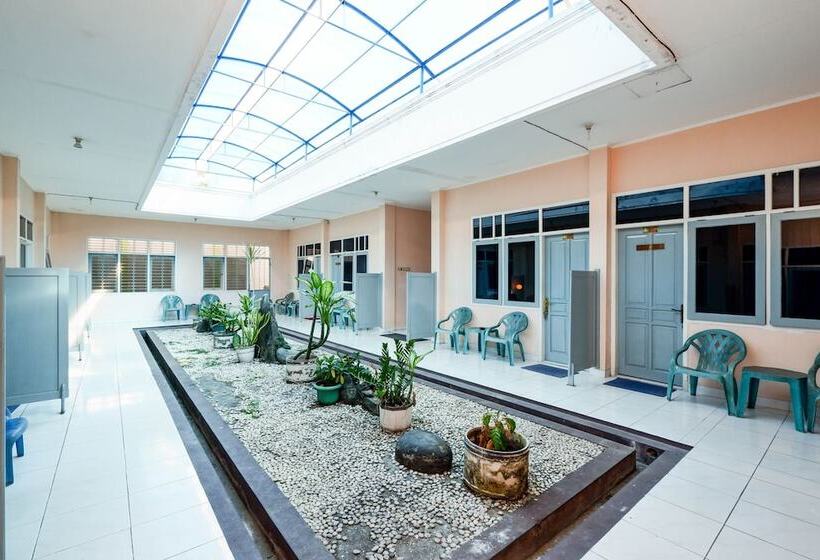 فندق Oyo 2495 Wijaya