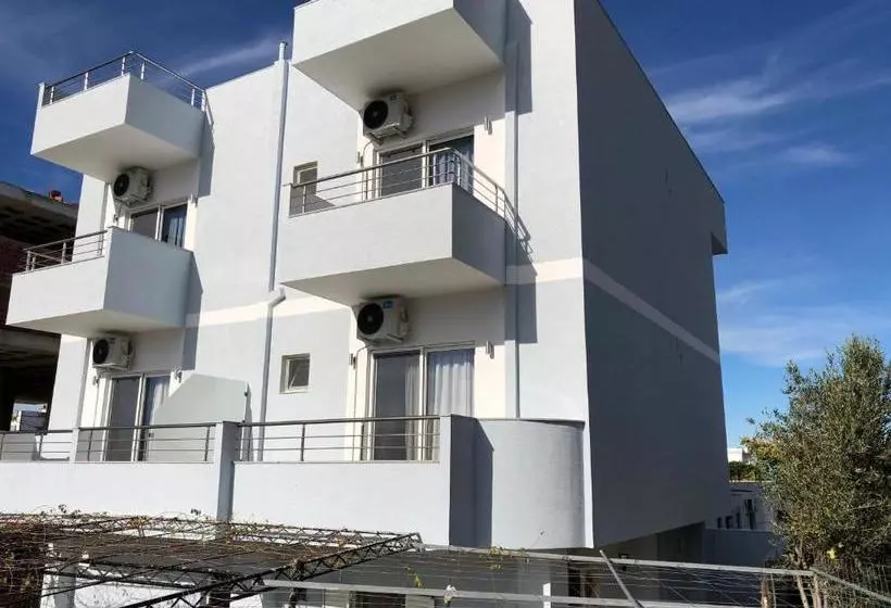 Hotelli Villa Kristjana Ksamil