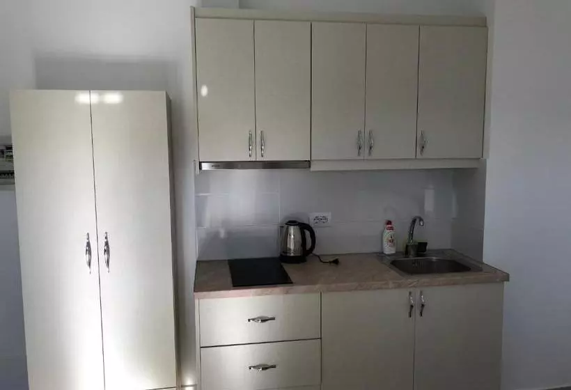 Hotelli Villa Kristjana Ksamil
