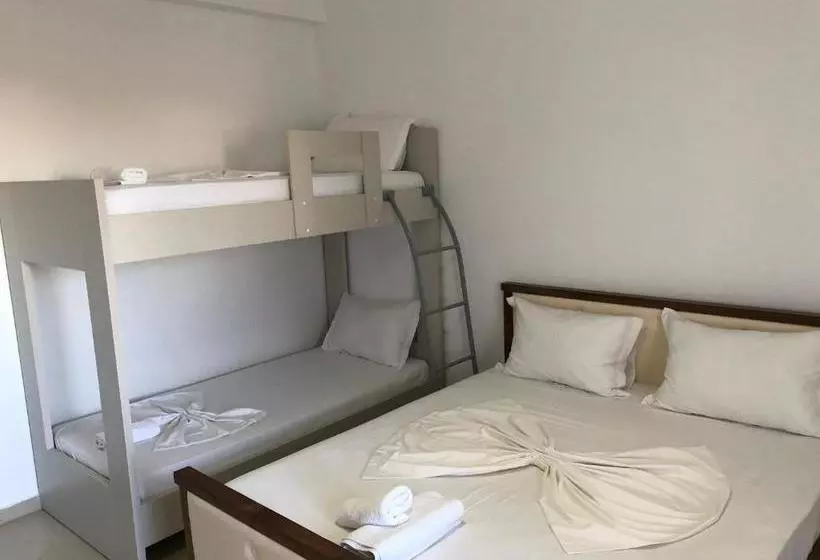 Hotelli Villa Kristjana Ksamil