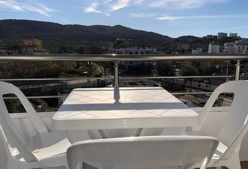 Hotelli Villa Kristjana Ksamil