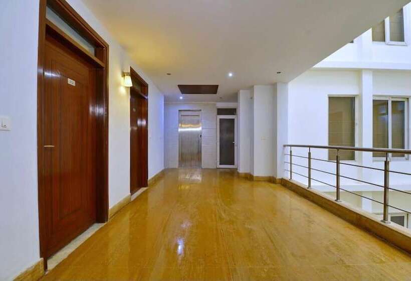 פנסיון Jasola 82 Inn