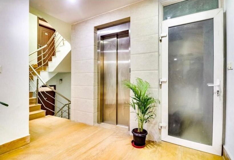 פנסיון Jasola 82 Inn